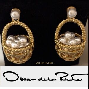 Oscar de la Renta • Basket of Pearls Post Drop Earrings